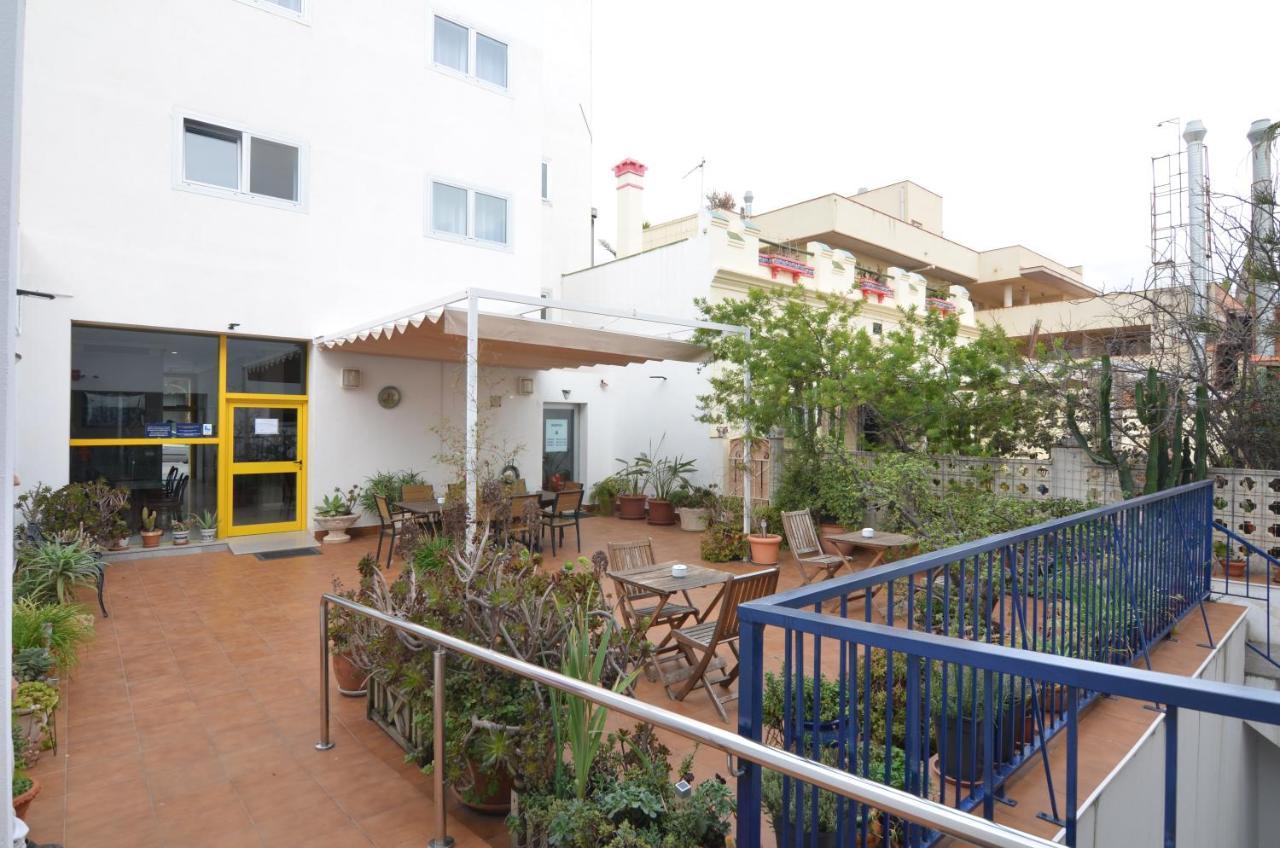Hotel Blauet By Bossh Hotels El Prat de Llobregat Bagian luar foto