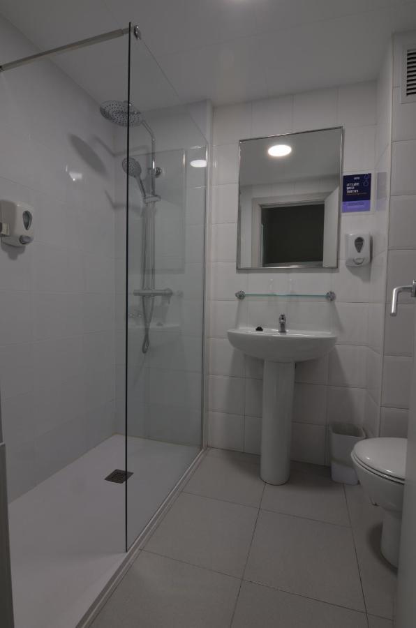 Hotel Blauet By Bossh Hotels El Prat de Llobregat Bagian luar foto